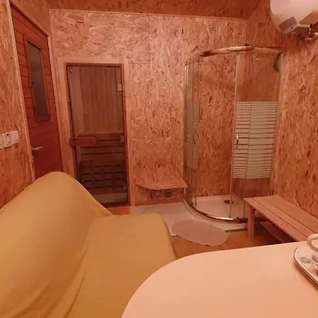 Moon-light Studio Guest house