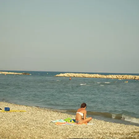 Pensionat Moon-light Studio Larnaca