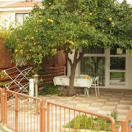 Moon-light Studio Πανσιόν Λάρνακα