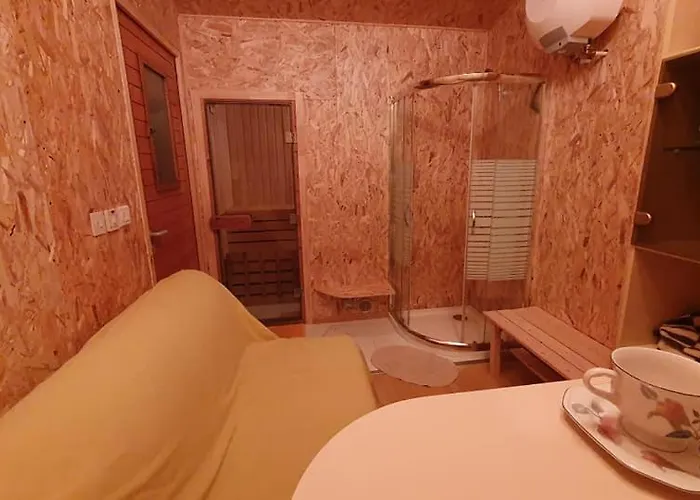 Moon-light Studio Guest house