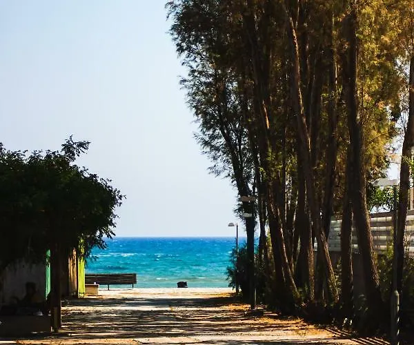 Moon-light Studio Penzion Larnaca